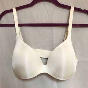 NWOT Warner’s bra 36C